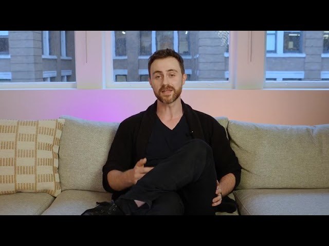 3. Lindy Build标语：最新潮的氛围编程技术“State Of The Art”常见意思是“最先进的、顶尖的、最新水平的” ，这里结合语境理解为“最新潮的、最前沿的”；“vibe coding”结合 IT 领域可理解为一种强调氛围、体验的编程方式，意译为“氛围编程” ，整句话翻译过来就是“最新潮的氛围编程技术” 