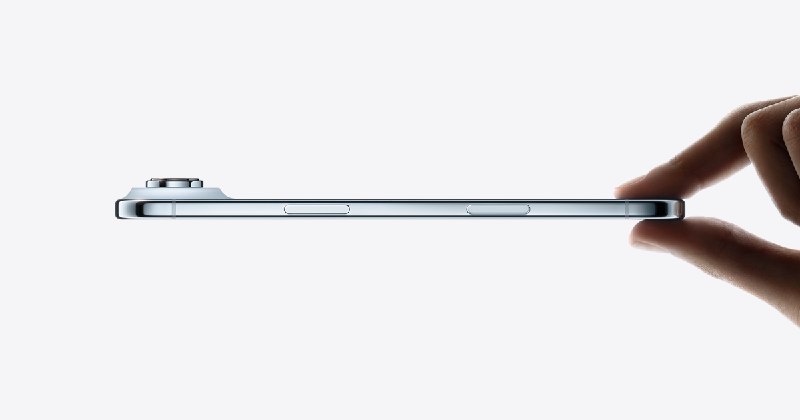 4. iPhone Air标语：有史以来最轻薄的 iPhone，搭载 A19 Pro 芯片，动力强劲